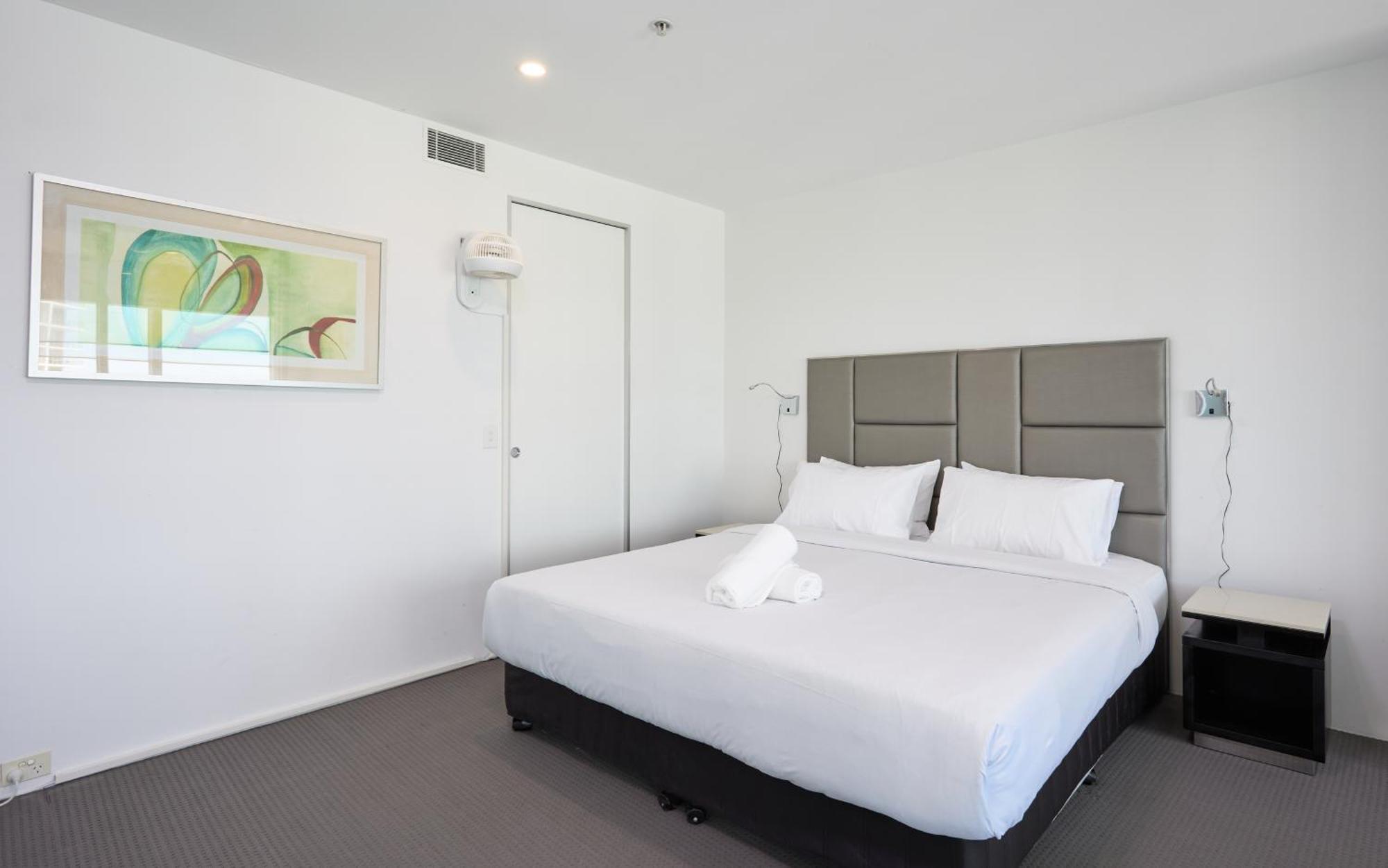 Serain Residences On 9 Hamilton Avenue Gold Coast Dış mekan fotoğraf