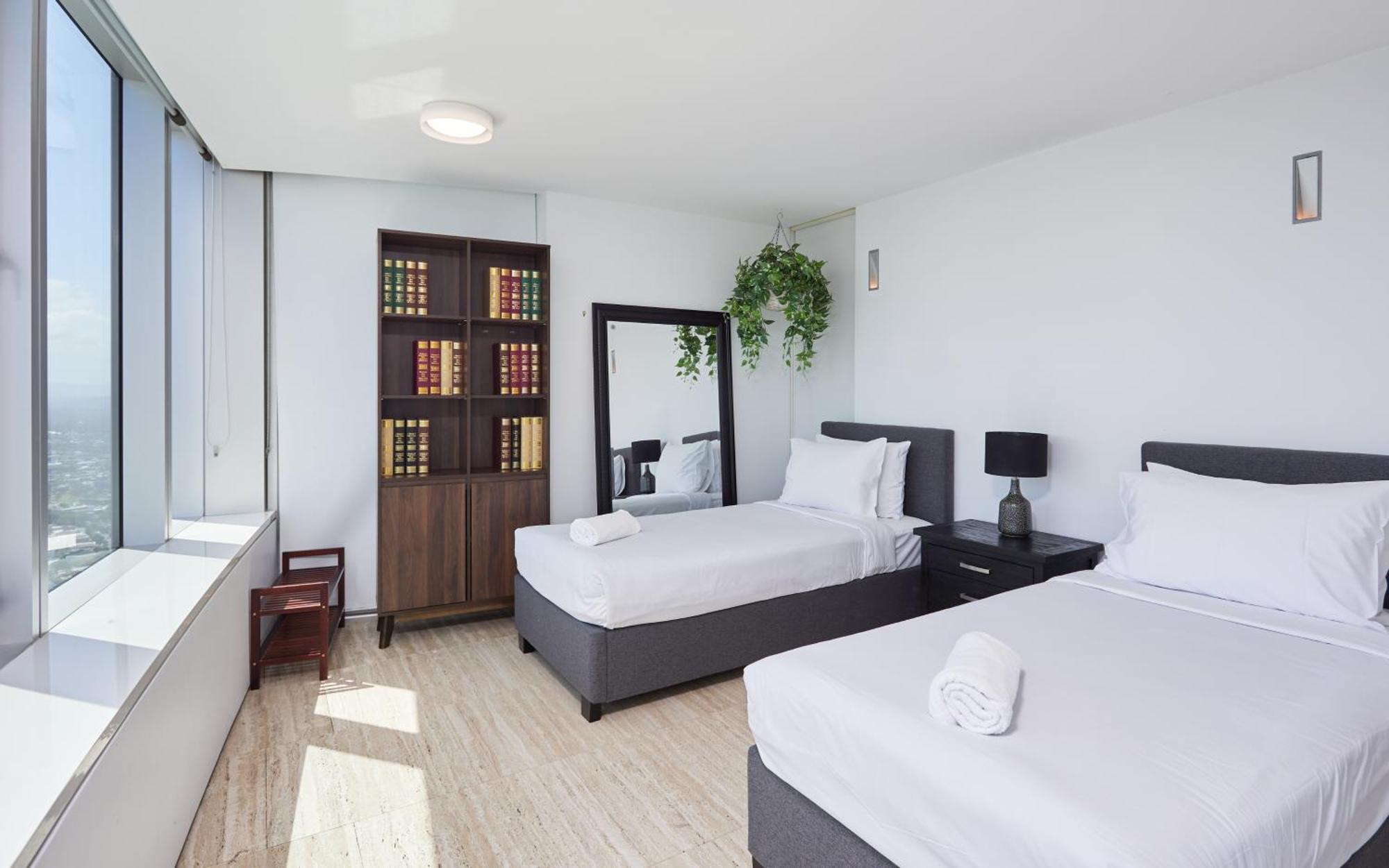 Serain Residences On 9 Hamilton Avenue Gold Coast Dış mekan fotoğraf